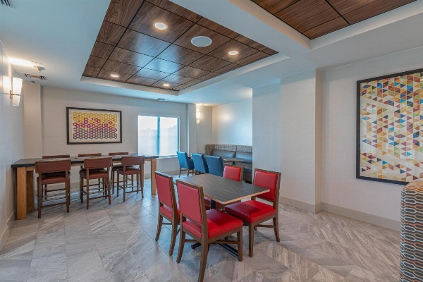 Holiday Inn Express & Suites Asheville Downtown, an IHG Hotel image 7